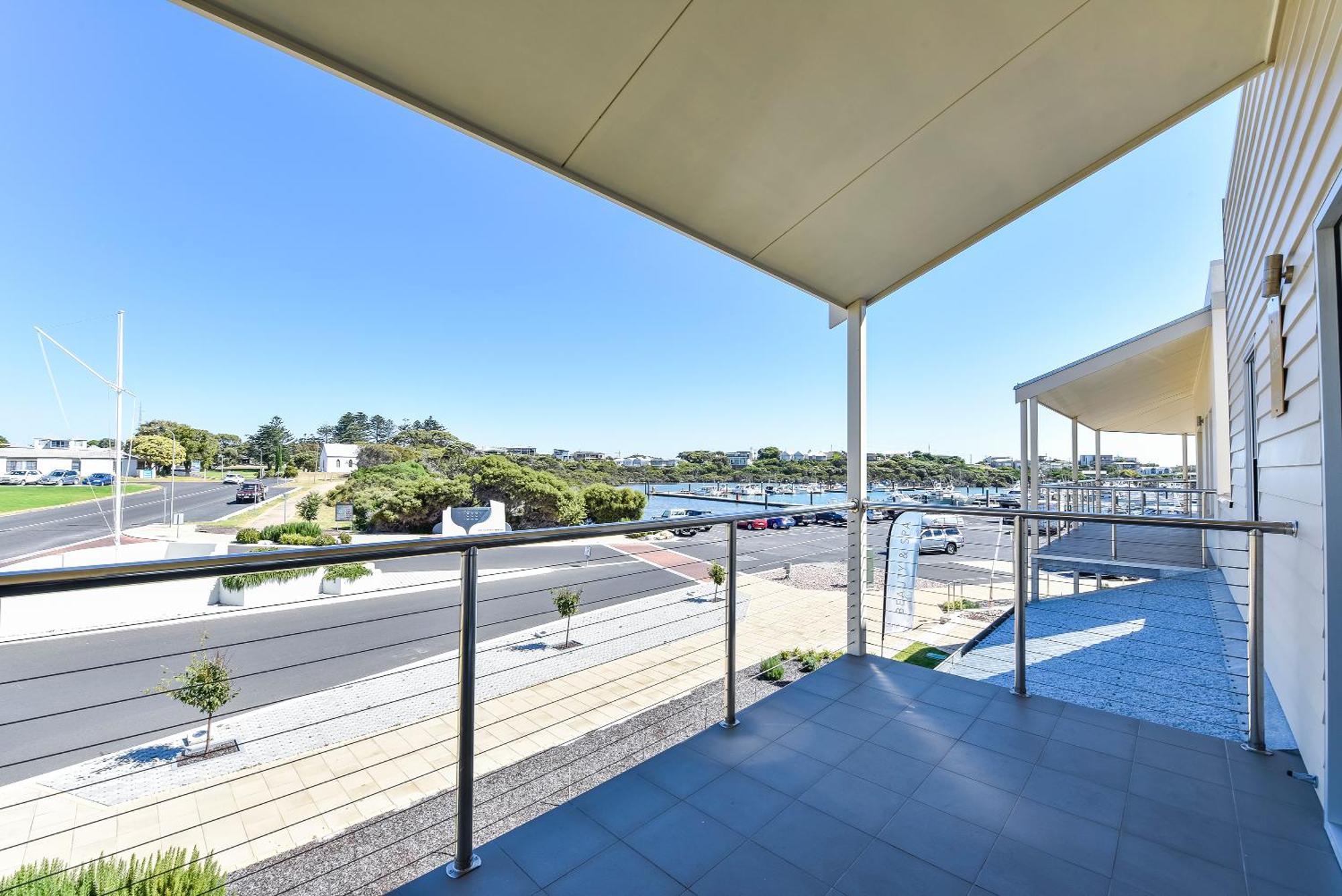 Aloha Waterfront Properties Robe Exterior foto