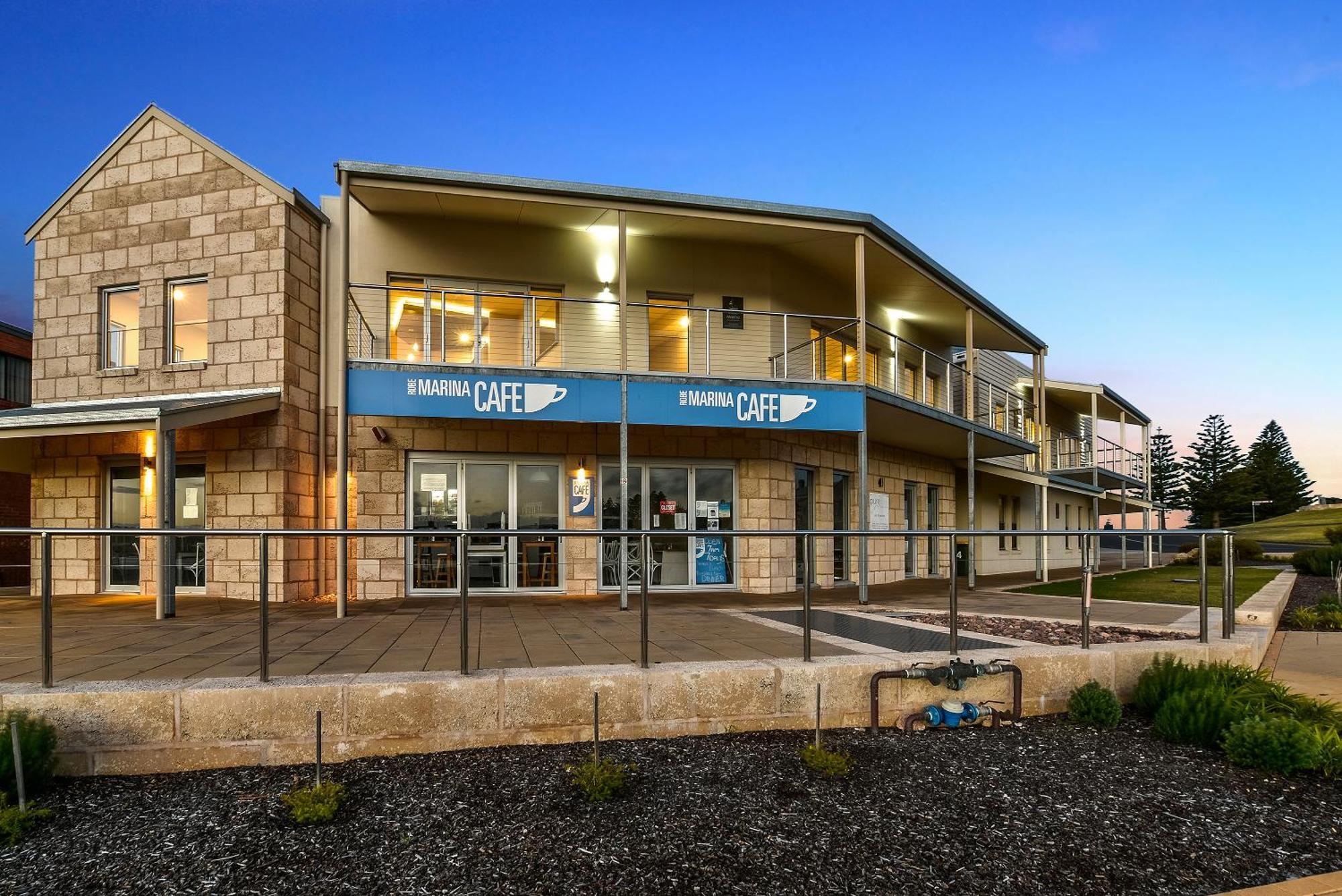 Aloha Waterfront Properties Robe Exterior foto