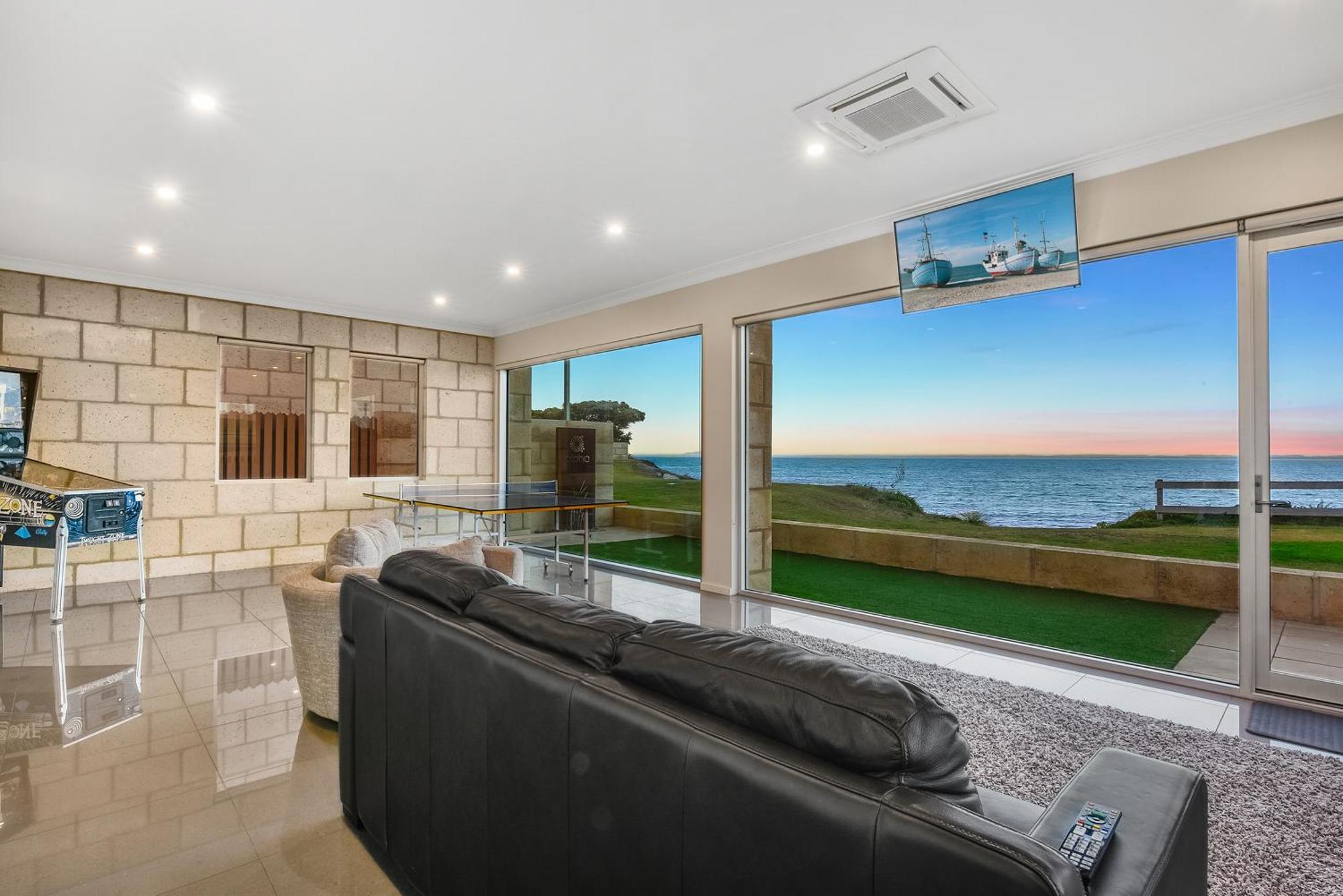 Aloha Waterfront Properties Robe Habitación foto